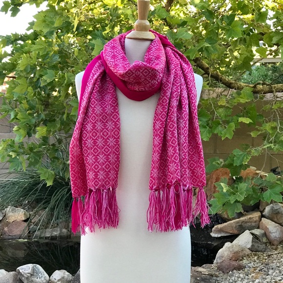 Mexican Rebozo - Artisan Wrap - Woven Shawl - Picture 3 of 4